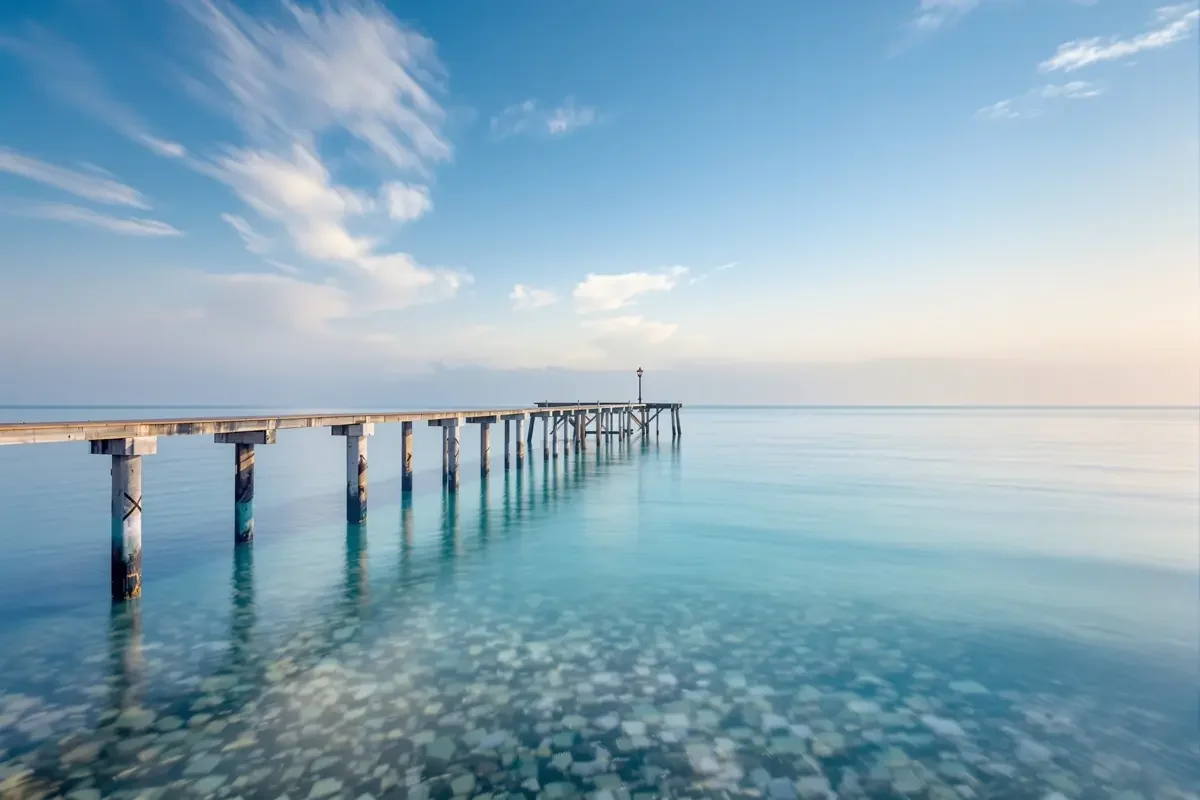 红桃视频 海岸清蓝意象 红桃视频 品牌意象